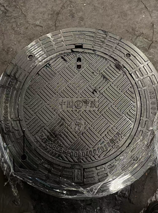 章丘球墨铸铁防沉降井盖展示